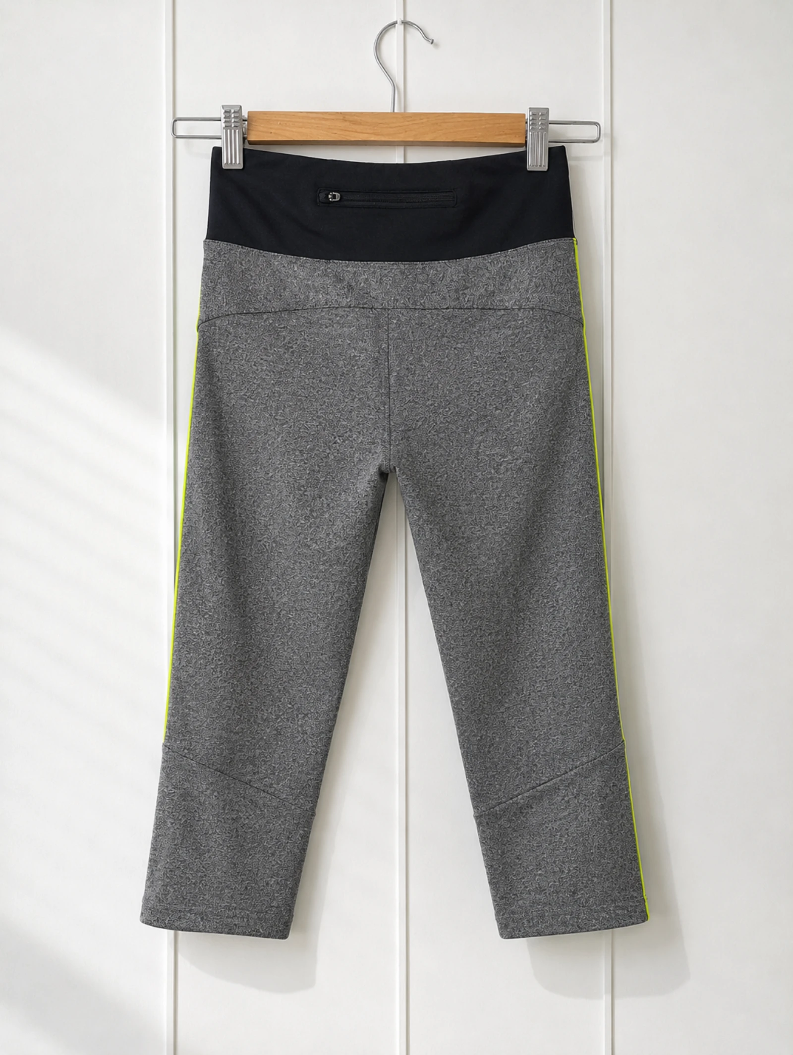 Leggings deportivos capri Pull&Bear talla S gris jaspeado – photo 2